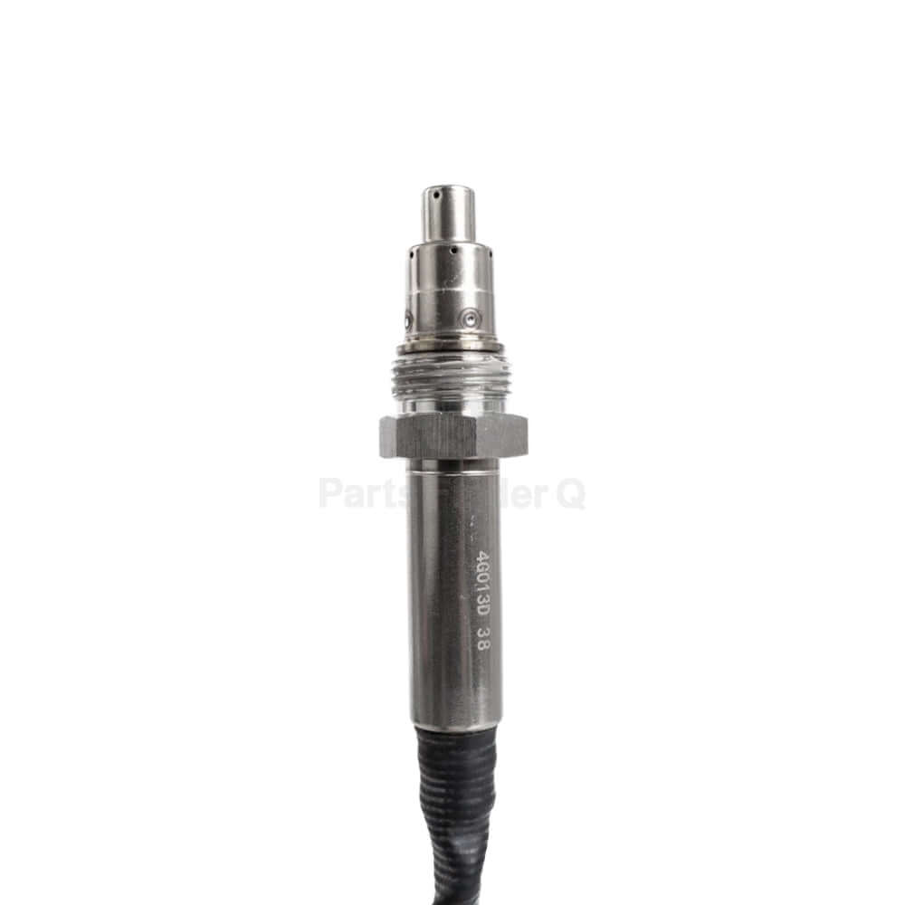 1954666PE | Genuine Paccar® Nitrogen Oxide Sensor Threaded end view