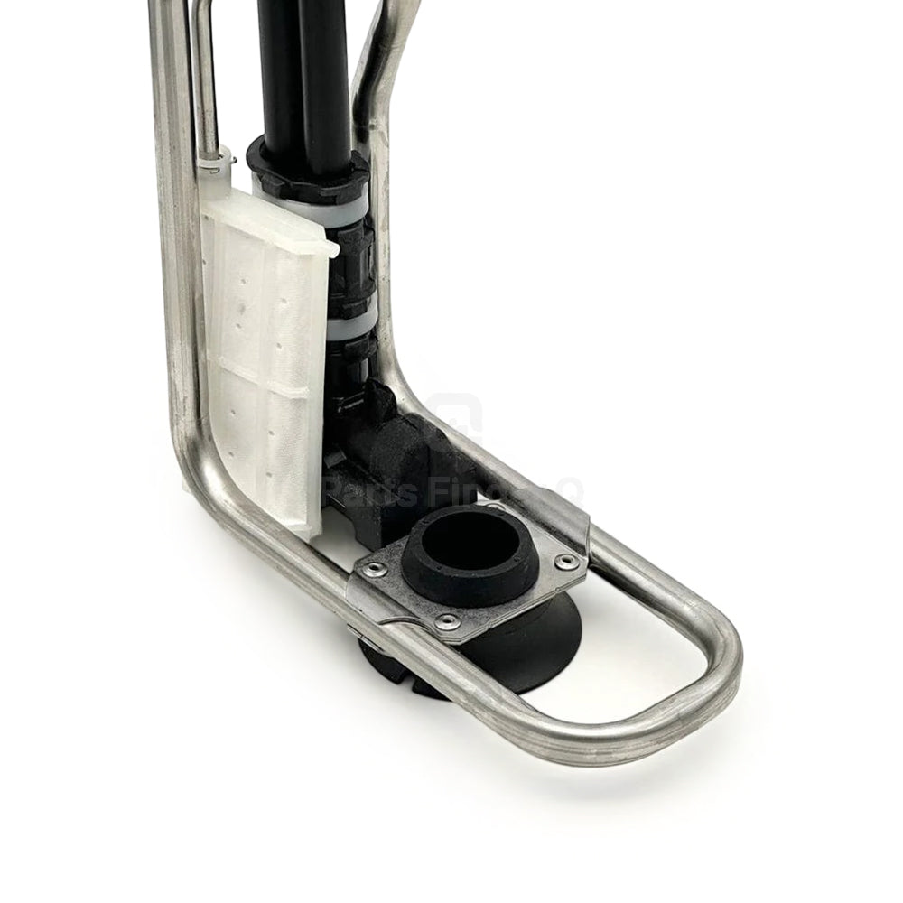 2523589C91 | Genuine International® / Navistar® DEF Header, 7 Gallon Tank, QLS 1% SSI Zoomed-in detail