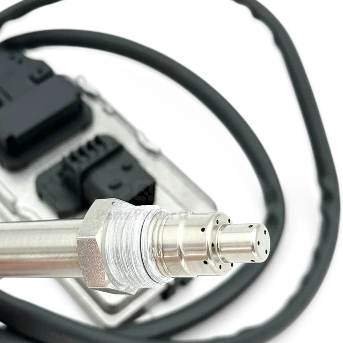 3687387RX | Genuine Cummins® Nitrogen Oxide (NOX) Sensor Close-up view