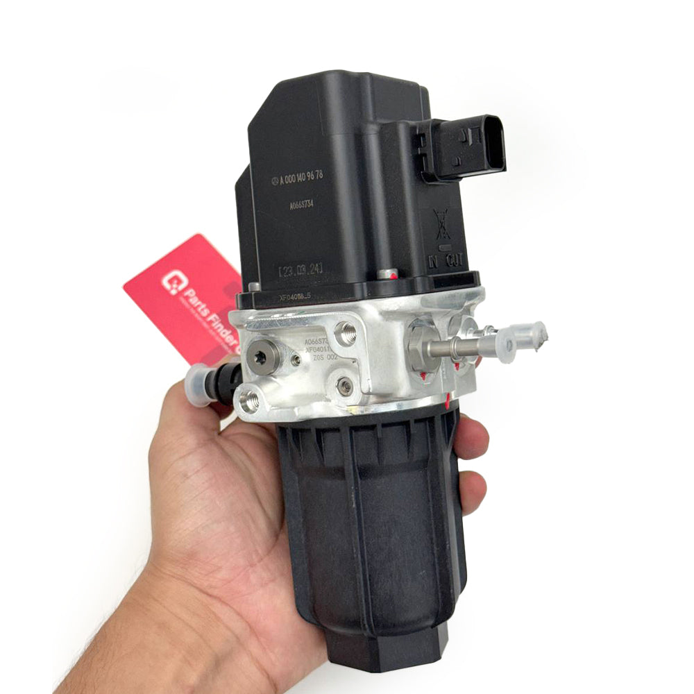 A0011400678 | Genuine Detroit Diesel® Diesel Exhaust Fluid Pump Angled front-right view