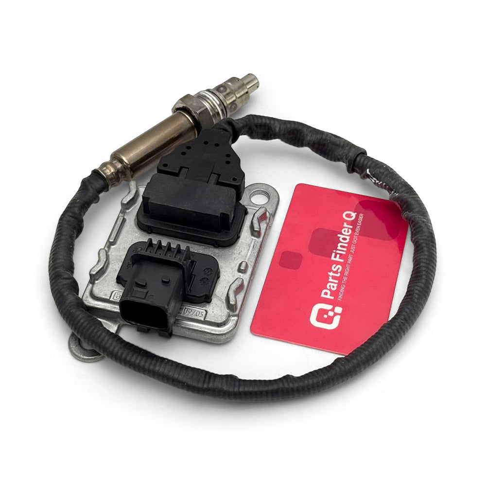 A0111535128 | Genuine Detroit Diesel NOx Inlet Sensor 12-24V Front view