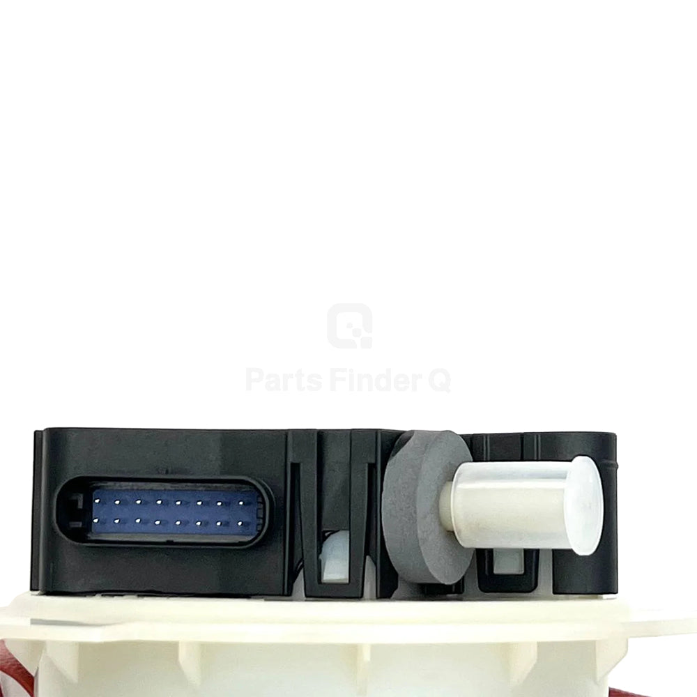 HC3Z5J229B | Genuine Ford® Diesel Exhaust Fluid (DEF) Supply Pump Module for F-150—F-450 Connector view