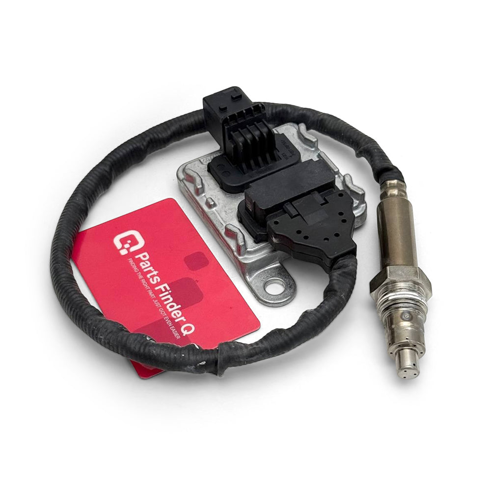 RA0111536128 | Genuine Detroit Diesel® Nitrogen Oxide Sensor 12V-24V Back right angle