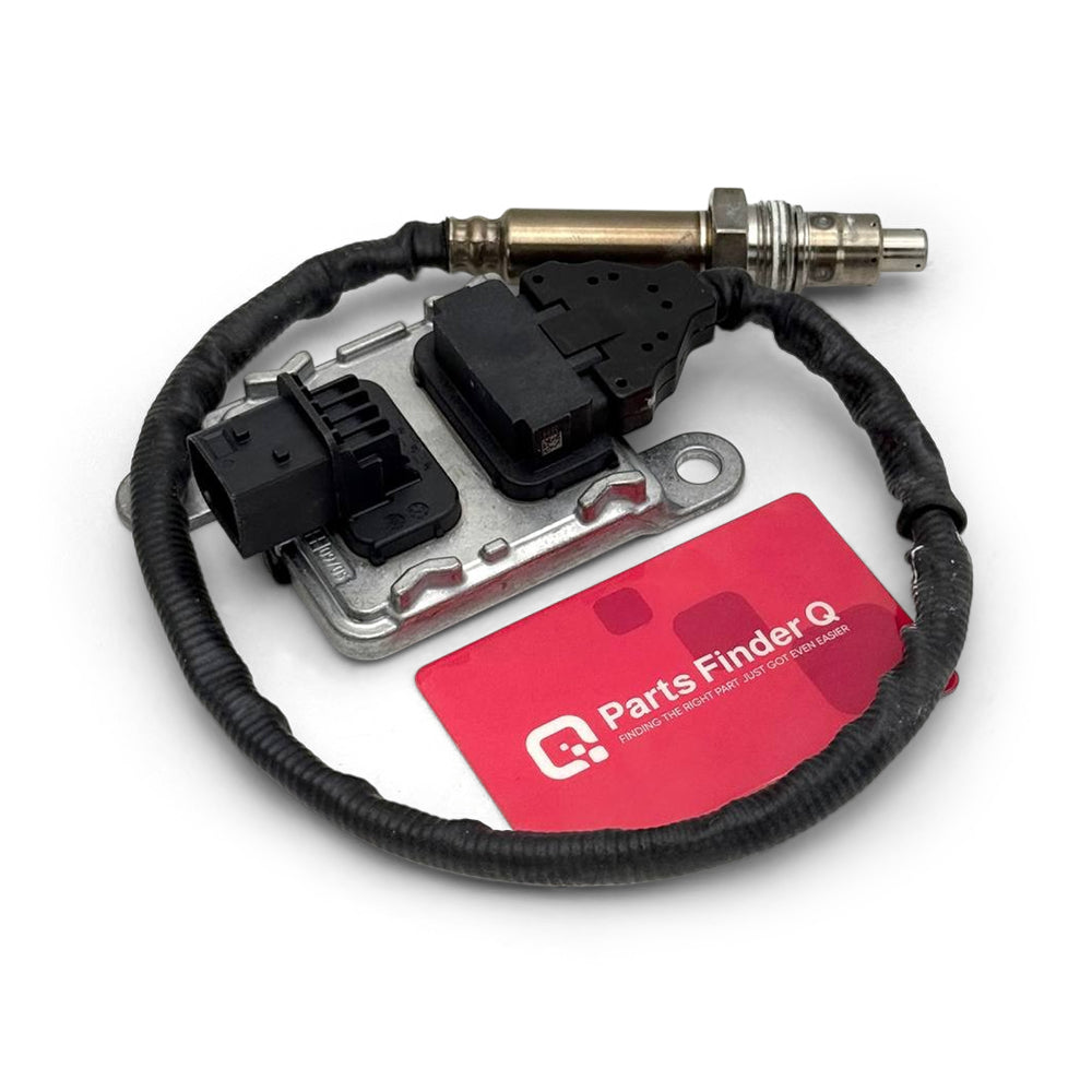 RA0111536128 | Genuine Detroit Diesel® Nitrogen Oxide Sensor 12V-24V Front right angle