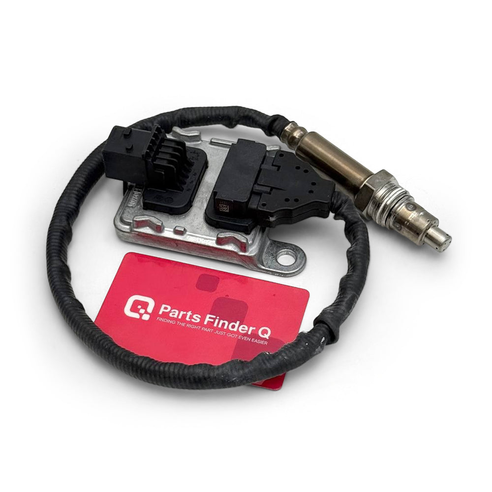 RA0111536128 | Genuine Detroit Diesel® Nitrogen Oxide Sensor 12V-24V Right side