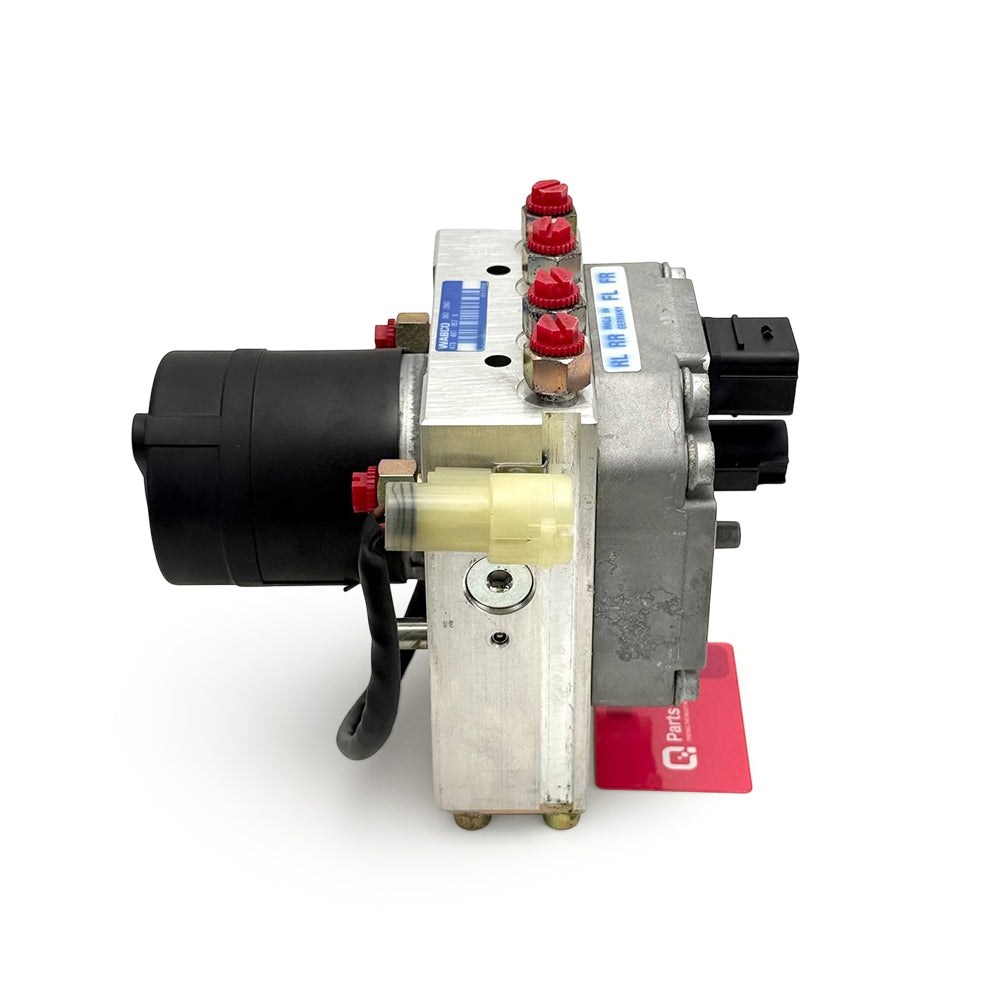 TDAS4784070560 | Genuine Freightliner® ABS Hydraulic Modulator Valve Left-top angle